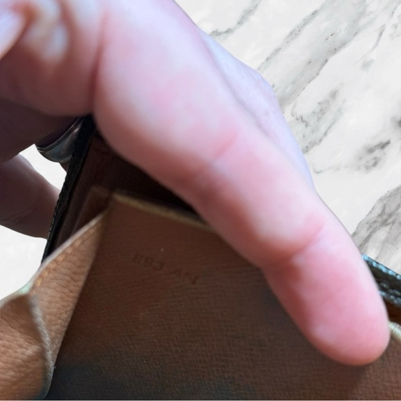 Louis Vuitton Authentic Vintage Monogram Compact Bifold Wallet with Coin Pouch - Picture 12 of 12